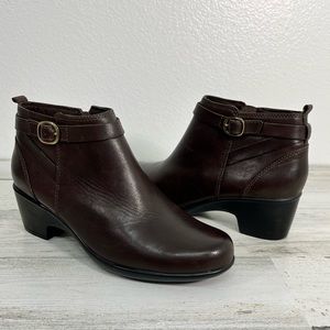 Clarks Leather Women's Brown Malia Hawthorn Boot New Without Tags